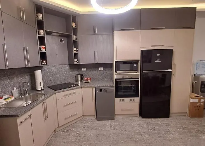 Sunny Apartment *